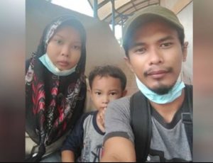 nangtime.com - 3 Beranak Merayu Bantuan Orang Ramai Untuk Tempat Berteduh