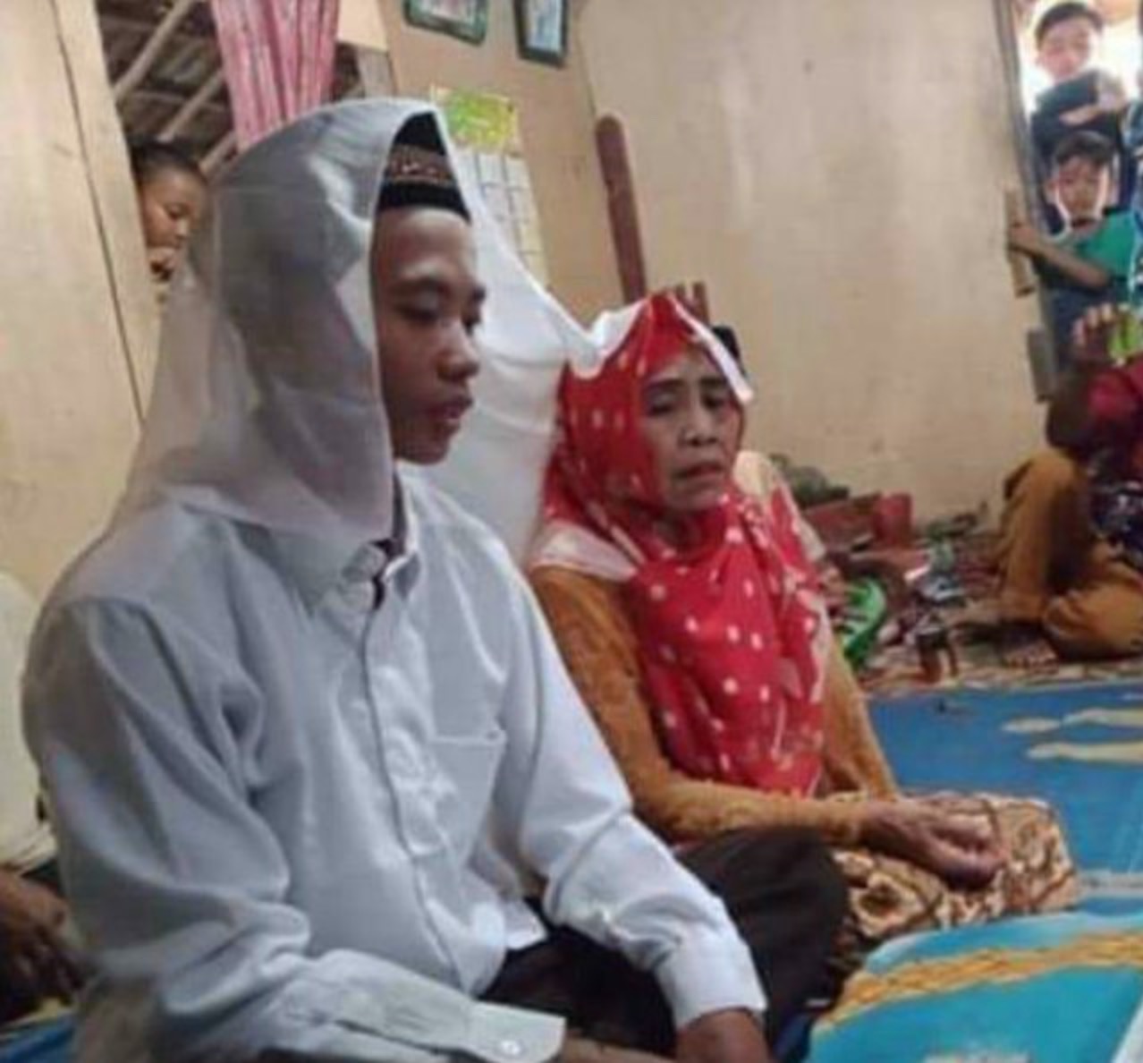 nangtime.com - 'Atas dasar suka sama suka' - Nenek 65 Tahun Mengahwini Pemuda 24 Tahun
