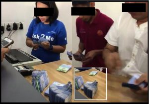 nangtime.com - Layan Pelanggan Acuh Tak Acuh, Staff Dapat ‘Balasan’ Dari Pelanggan Dan Terpaksa Kerja ‘Lebih’