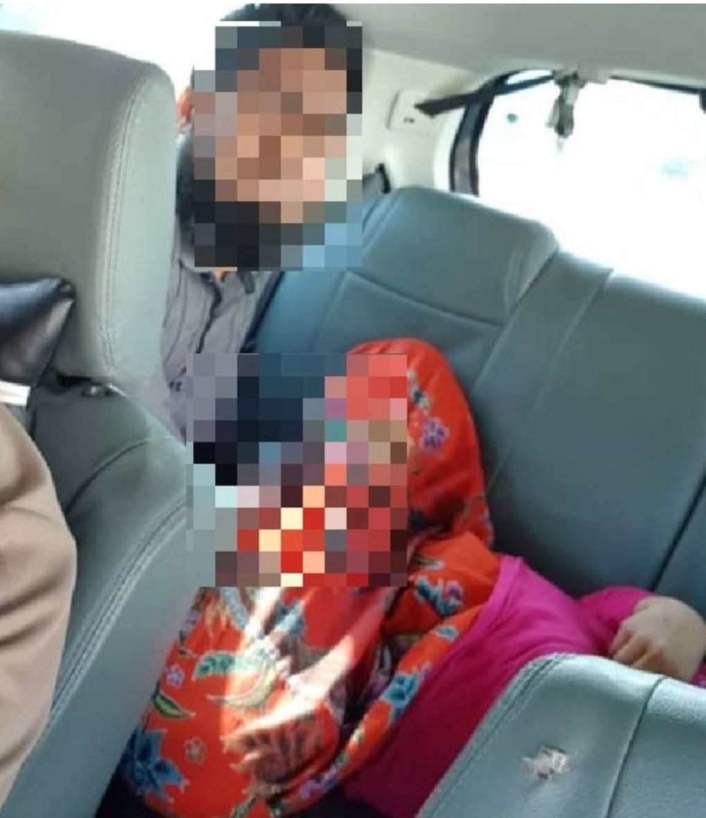 nangtime.com - Pemandu Grab Cemas, Penumpang Lelaki Tiba-tiba Melompat Ke Seat Belakang Kereta