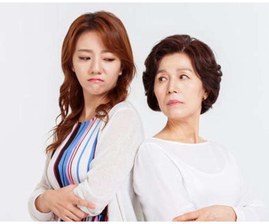 nangtime.com - “Isteri Atau Mak Mentua?” - Siapa Patut Duduk Sebelah Suami
