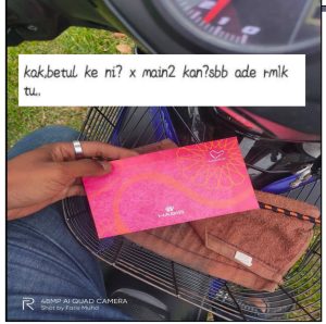 Buka Sampul Ada RM1000, Rider Terkejut Dapat Tips Sebanyak Itu Dan Terus Call Pelanggan Untuk Kepastian Takut Tersilap